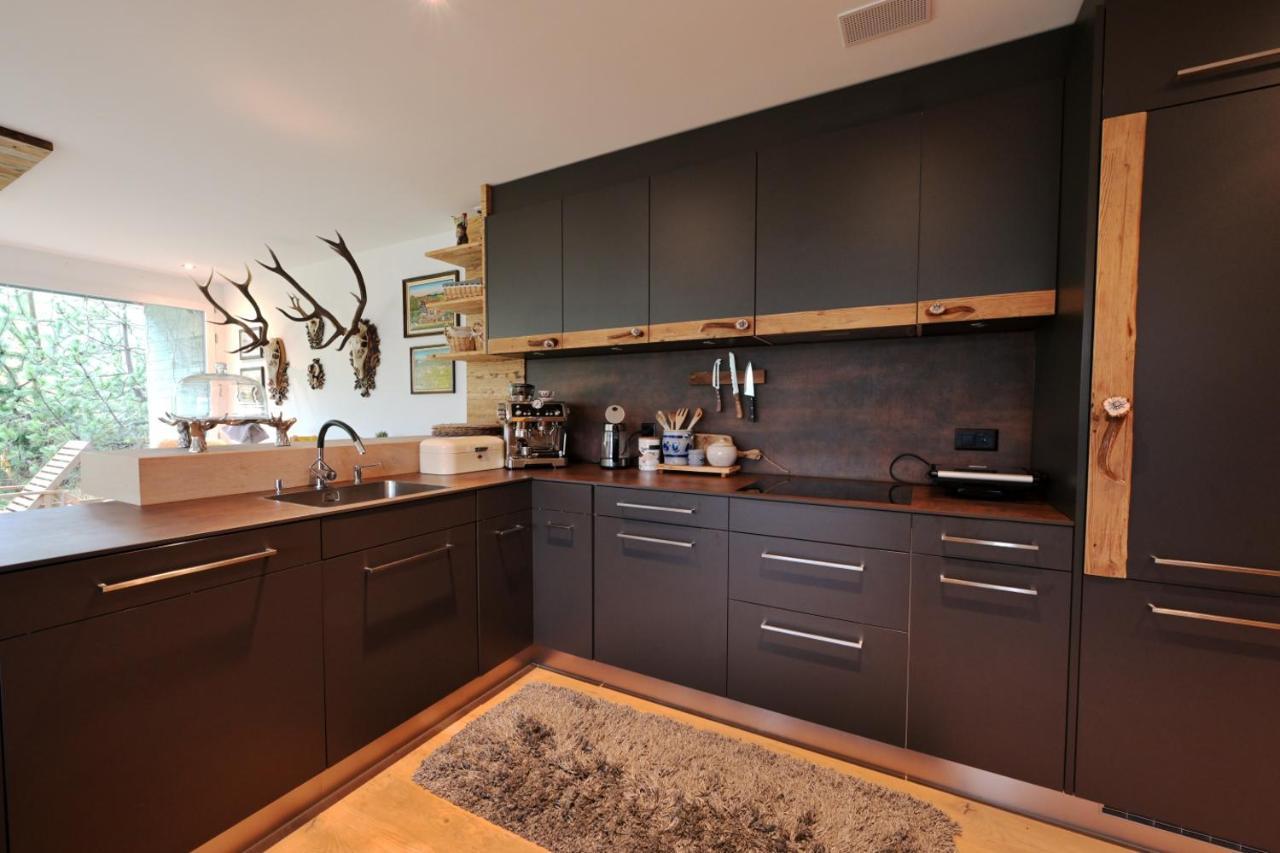 Eden Mountain Resort- Karola Apartment Arosa